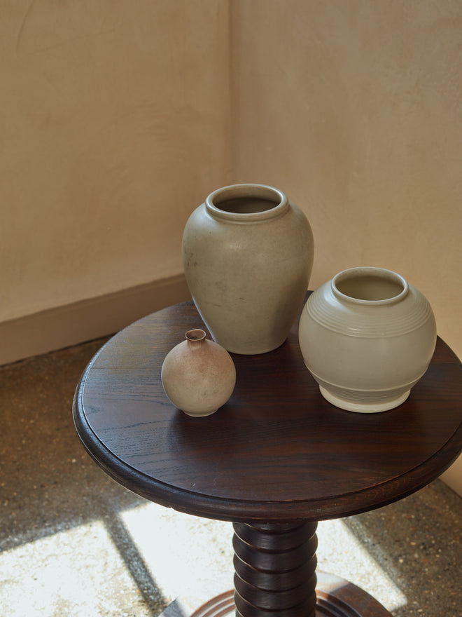 Ceramic Vase with line detailing