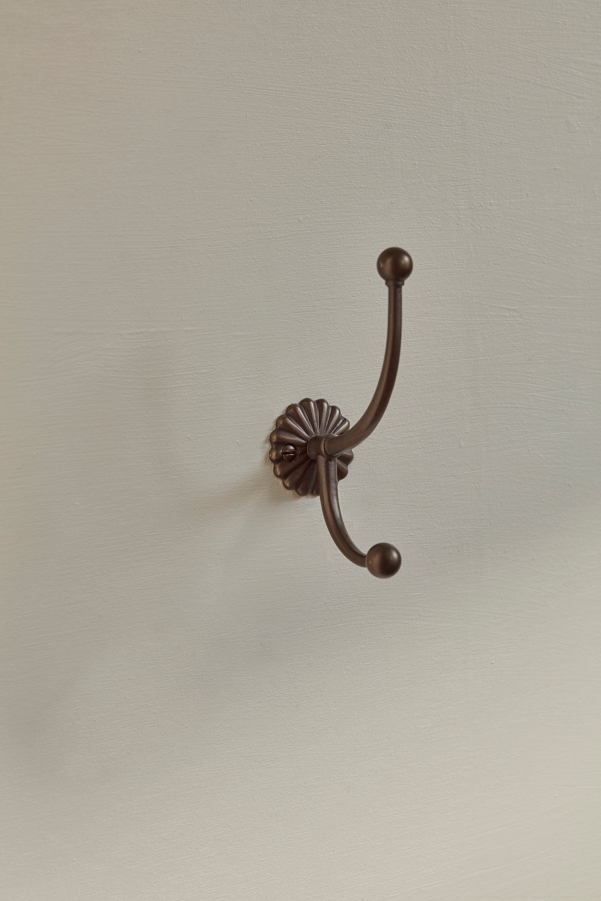 Petworth Double Hooks