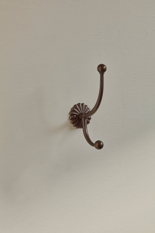 Petworth Double Hooks