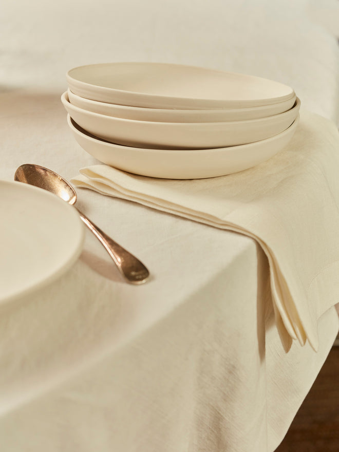 The Woolbeding Tableware Set
