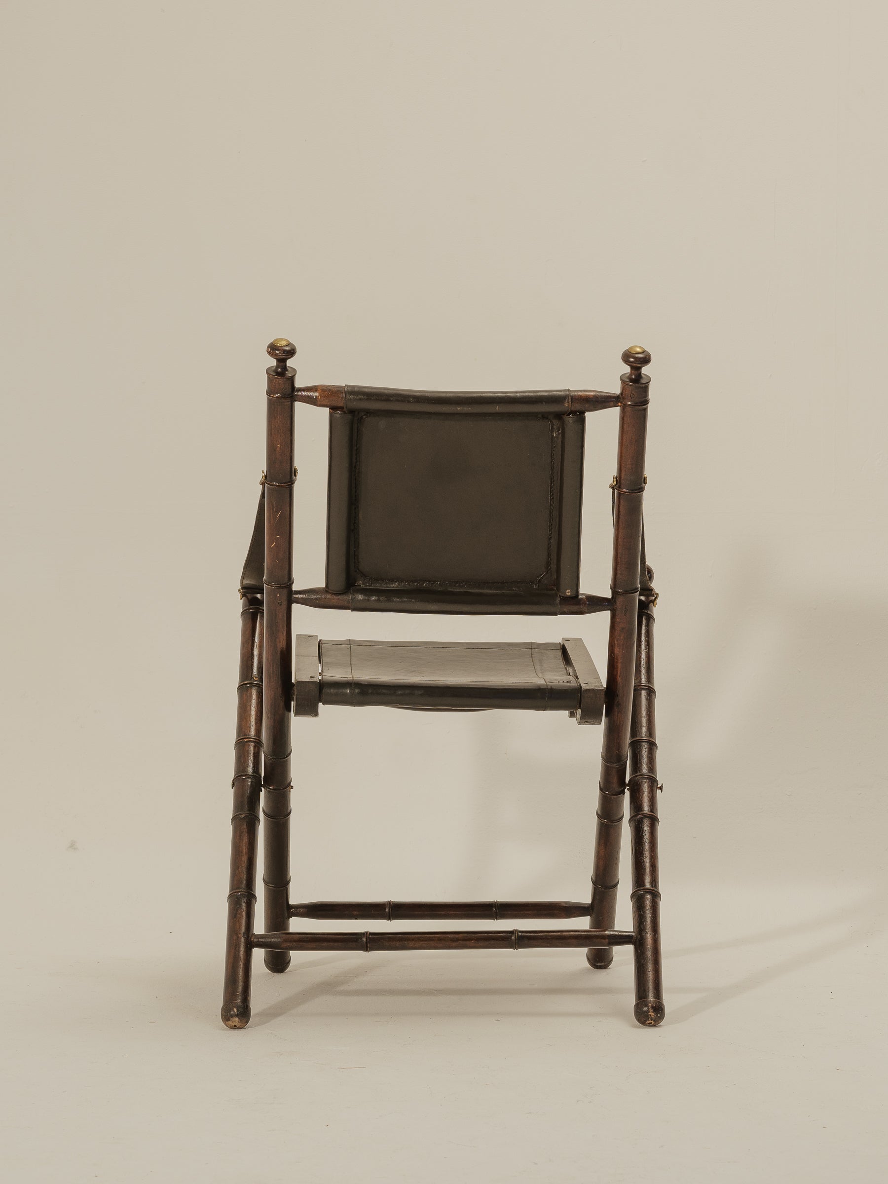 Folding Leather Safari Chair – AlbionNord