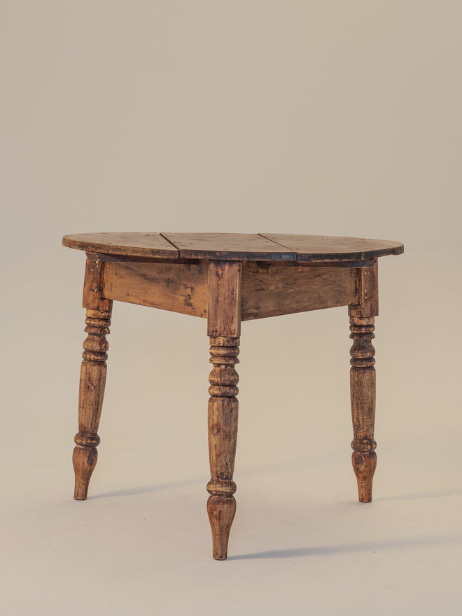 Cricket Dining Table